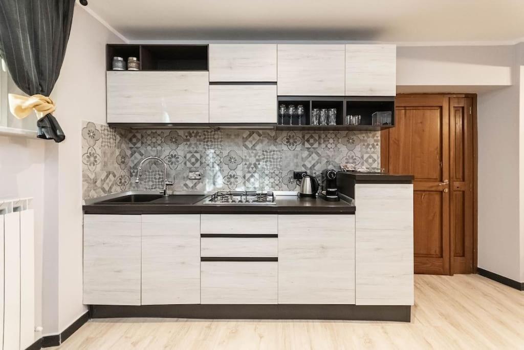 Genova Garden, Vicino Al Gaslini E Boccadasse Apartment Bagian luar foto
